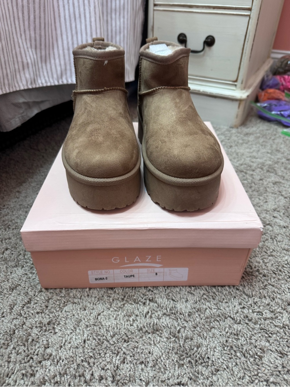 Glaze Women's Taupe Suede Platform Slip-On Boots- size 8